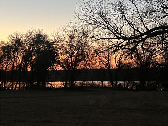 128 Keskey Road, Blum, TX 76627
