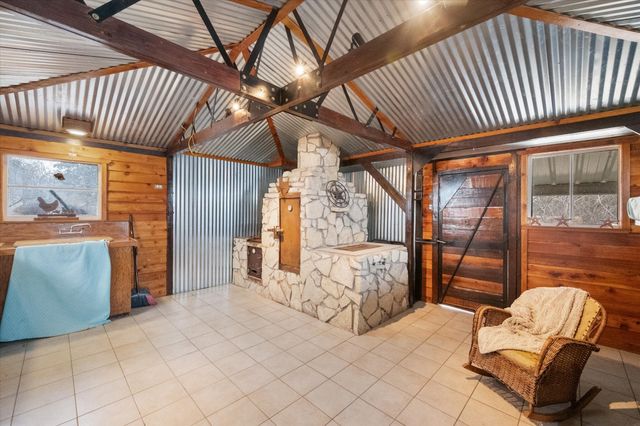 128 Keskey Road, Blum, TX 76627
