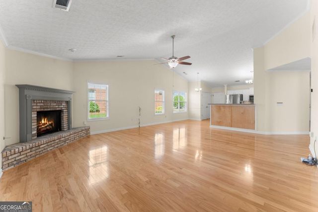 316 Lakeview Bend Circle, Jefferson, GA 30549