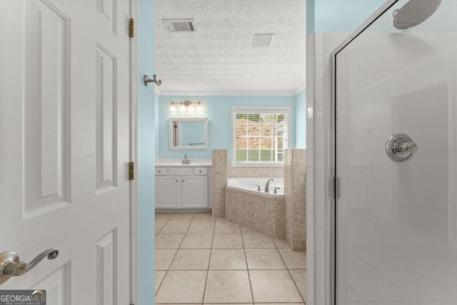 316 Lakeview Bend Circle, Jefferson, GA 30549