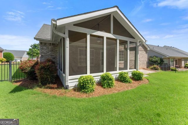 316 Lakeview Bend Circle, Jefferson, GA 30549
