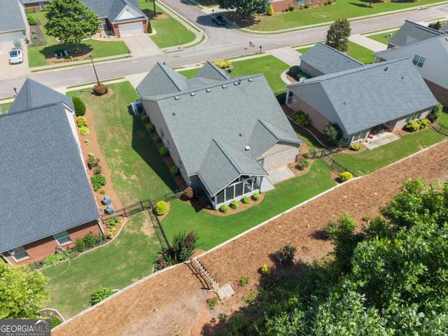 316 Lakeview Bend Circle, Jefferson, GA 30549