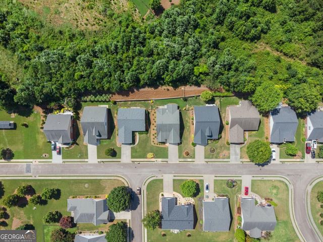 316 Lakeview Bend Circle, Jefferson, GA 30549