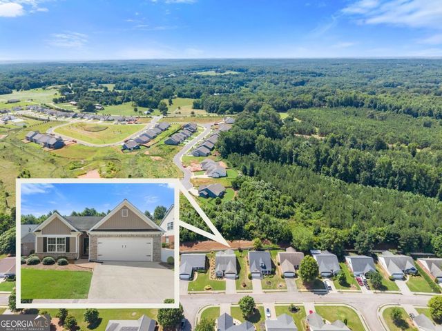 316 Lakeview Bend Circle, Jefferson, GA 30549
