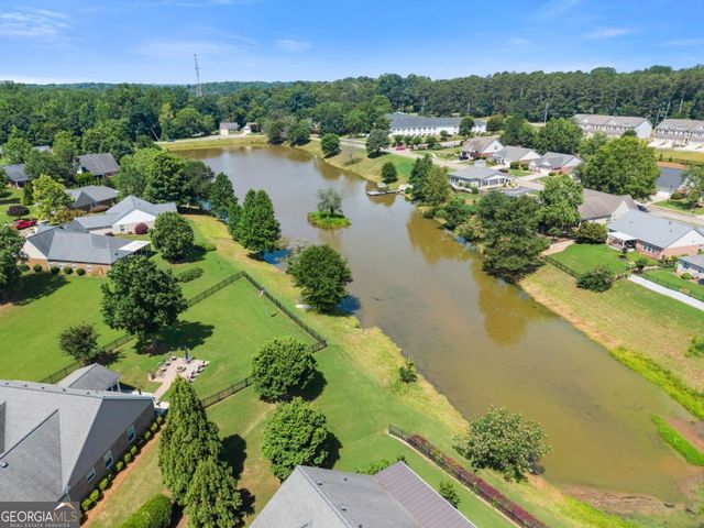 316 Lakeview Bend Circle, Jefferson, GA 30549