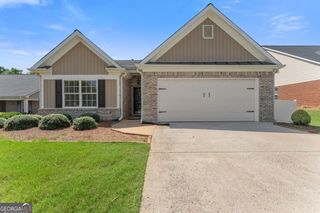 316 Lakeview Bend Circle, Jefferson, GA 30549