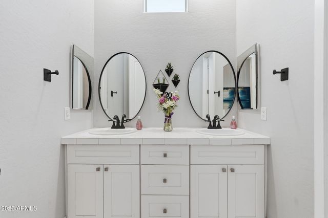 5400 S CROSSCREEK Drive, Chandler, AZ 85249