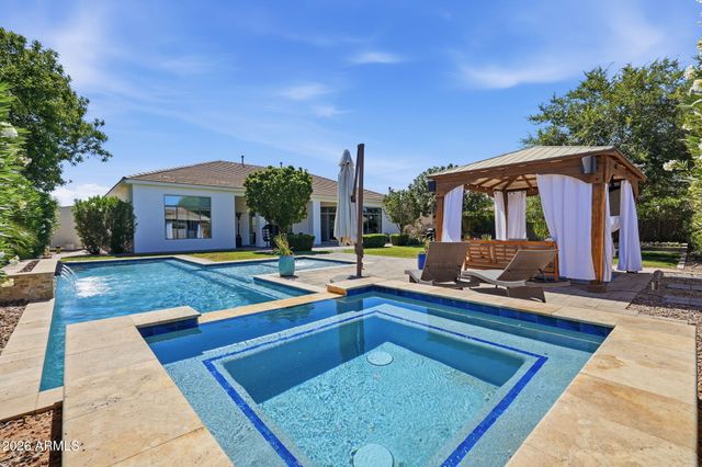 5400 S CROSSCREEK Drive, Chandler, AZ 85249