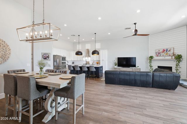 5400 S CROSSCREEK Drive, Chandler, AZ 85249