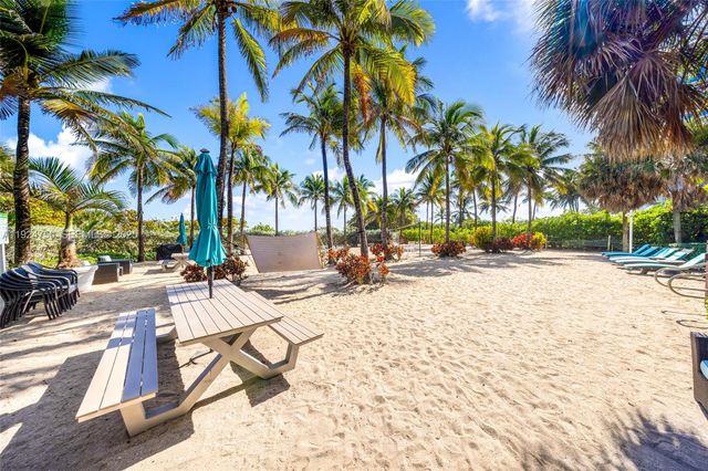 9172 Collins Ave 212, Surfside, FL 33154