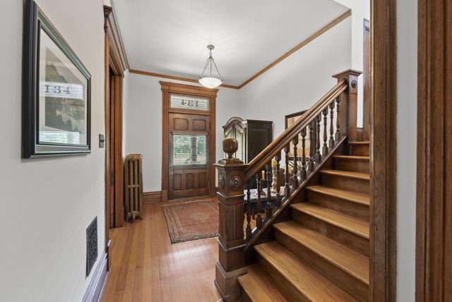 134 Buttles Avenue, Columbus, OH 43215