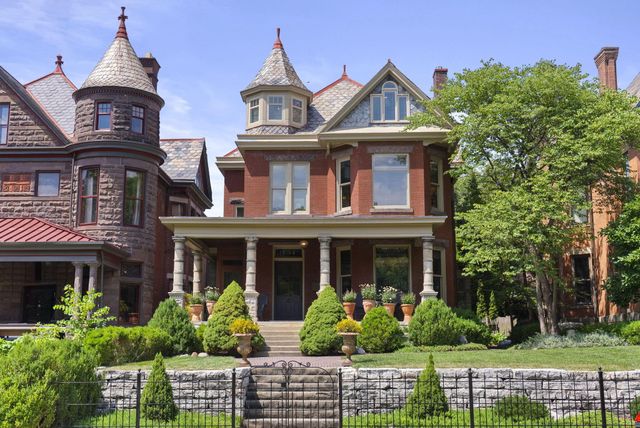134 Buttles Avenue, Columbus, OH 43215