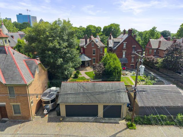 134 Buttles Avenue, Columbus, OH 43215