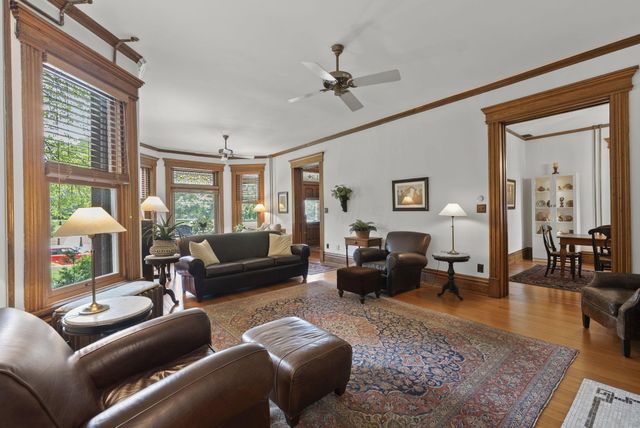 134 Buttles Avenue, Columbus, OH 43215