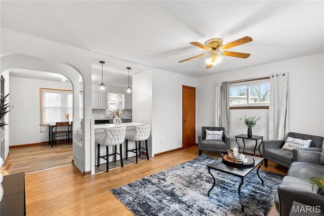 801 Elsworth Place, Ferguson, MO 63135