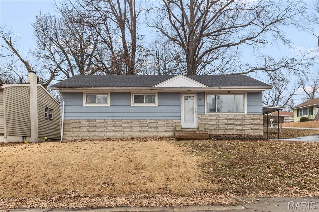 801 Elsworth Place, Ferguson, MO 63135