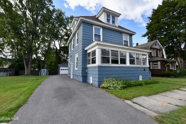 12 Newman Street, Gloversville, NY 12078