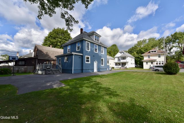 12 Newman Street, Gloversville, NY 12078