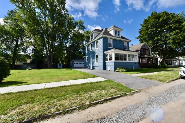 12 Newman Street, Gloversville, NY 12078