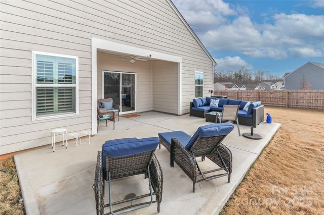 105 N Sina Street, Troutman, NC 28166