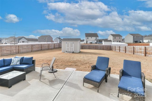 105 N Sina Street, Troutman, NC 28166