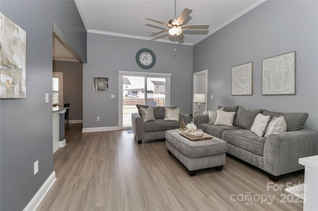 105 N Sina Street, Troutman, NC 28166