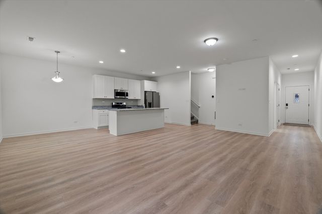 1038 Gillespie Lane 1038, Yorkville, IL 60560