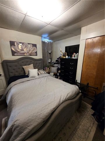 520 E 2nd Ave, Tarentum, PA 15084