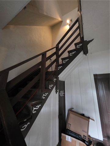 520 E 2nd Ave, Tarentum, PA 15084