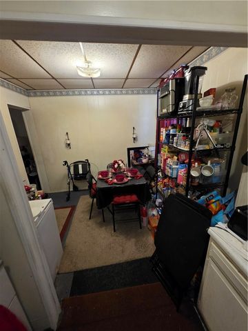 520 E 2nd Ave, Tarentum, PA 15084