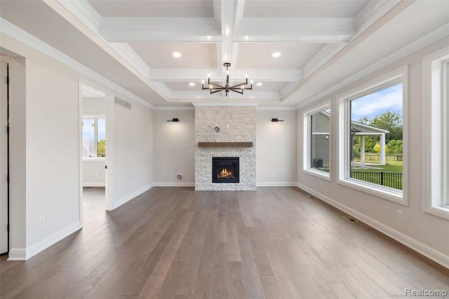 2166 Heidi Dr, Oxford, MI 48370