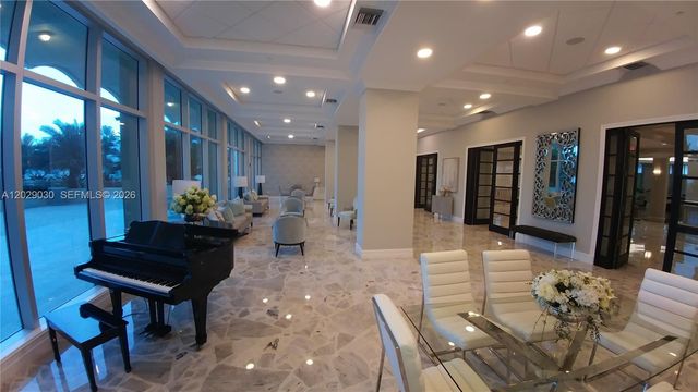2501 S Ocean Dr L04, Hollywood, FL 33019