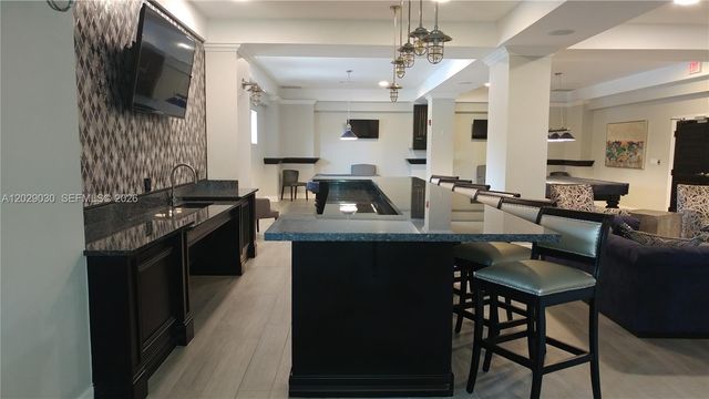 2501 S Ocean Dr L04, Hollywood, FL 33019
