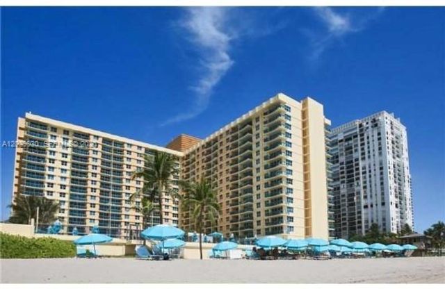 2501 S Ocean Dr L04, Hollywood, FL 33019