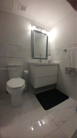 2501 S Ocean Dr L04, Hollywood, FL 33019
