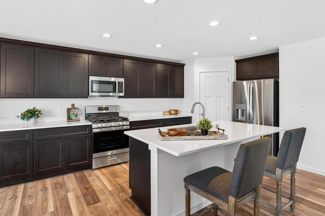 925 Cardinal LANE, Mukwonago, WI 53149