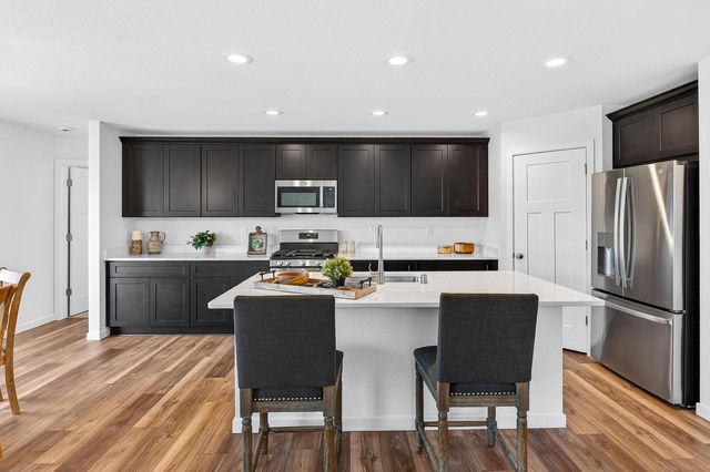 925 Cardinal LANE, Mukwonago, WI 53149