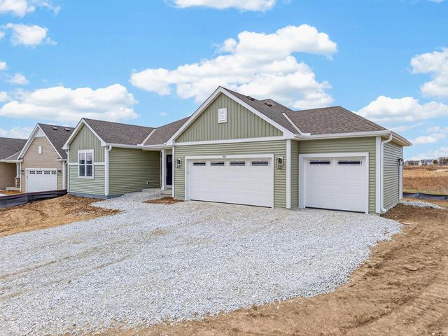 925 Cardinal LANE, Mukwonago, WI 53149