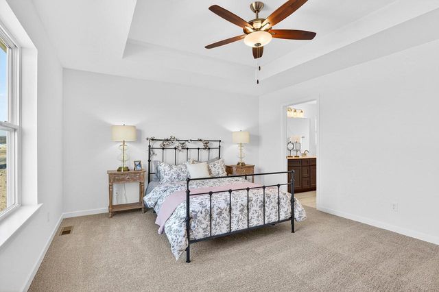 925 Cardinal LANE, Mukwonago, WI 53149