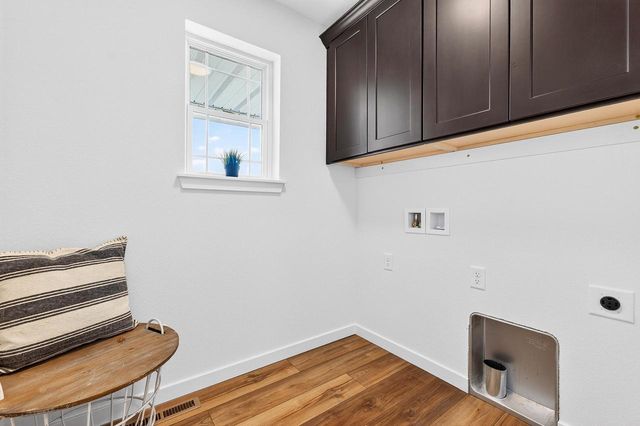 925 Cardinal LANE, Mukwonago, WI 53149