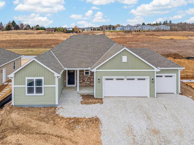 925 Cardinal LANE, Mukwonago, WI 53149