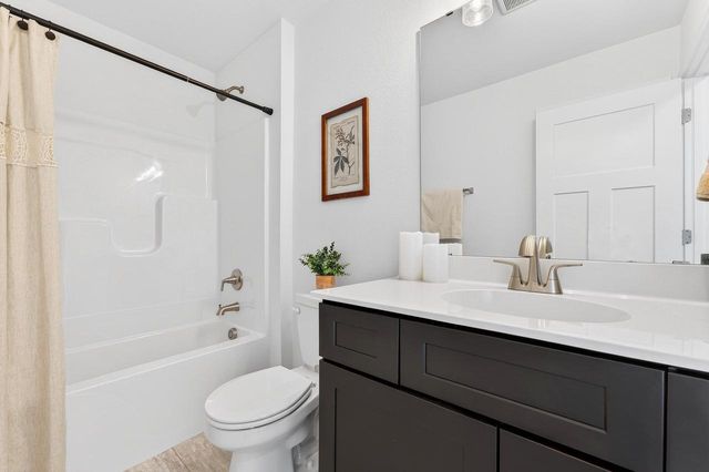 925 Cardinal LANE, Mukwonago, WI 53149