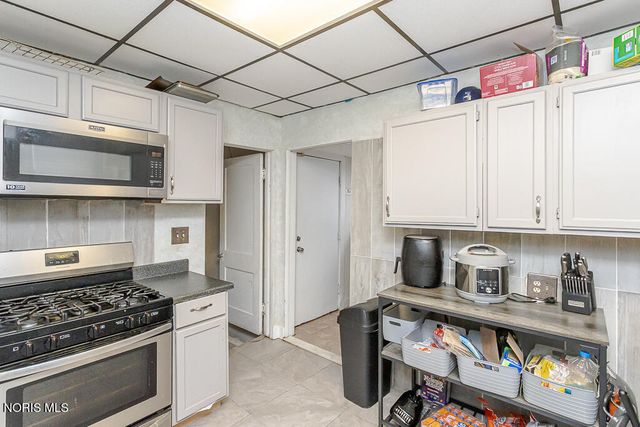 4151 Jackman Road, Toledo, OH 43612