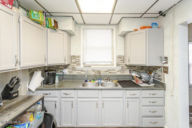 4151 Jackman Road, Toledo, OH 43612