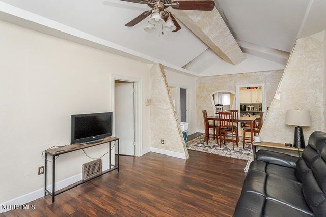 4151 Jackman Road, Toledo, OH 43612