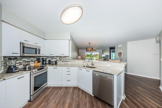 6151 BAHIA DEL MAR BOULEVARD 120, St Petersburg, FL 33715