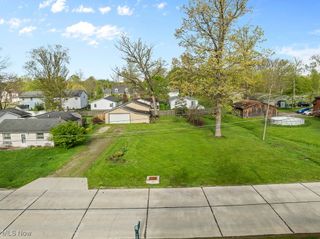 10586 California Street, Aurora, OH 44202