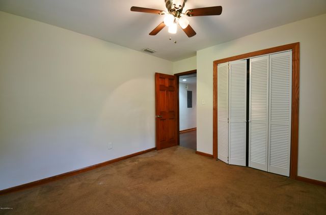 2101 MAPLE LEAF Drive E, Jacksonville, FL 32211