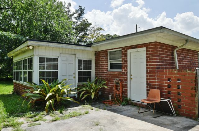2101 MAPLE LEAF Drive E, Jacksonville, FL 32211