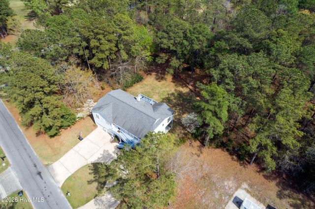 1121 Barkentine Drive, New Bern, NC 28560